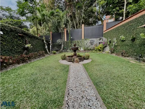 Hermosa Casa En La Loma De Las Brujas(mls#253864)