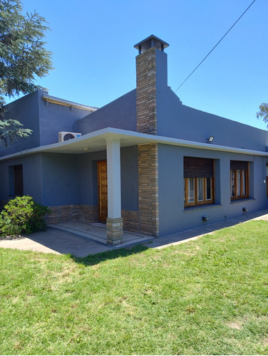 Casa En Venta La Pampa Uriburu