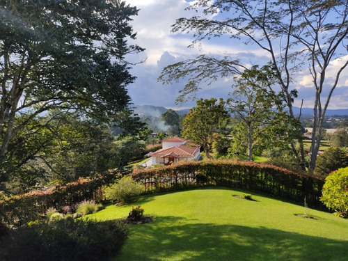 Finca Para Venta En El Carmen De Viboral Sector El Canada (20473).