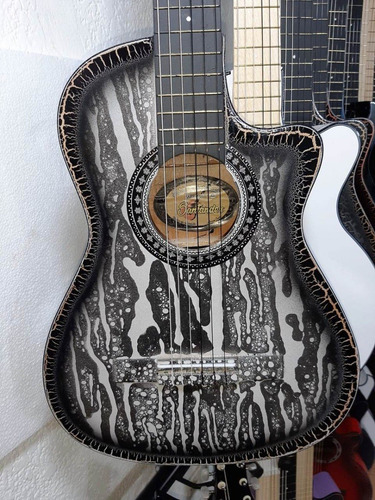 Imagen 9 de 10 de Guitara Electroacustica Forro Colgante Pua Cable Garantia