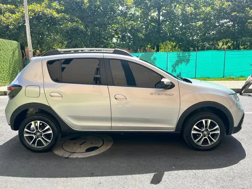 Renault Stepway 1.6 Intense Automática