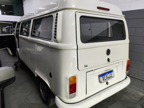 Volkswagen Kombi Kombi 1.4 MI STD 8V FLEX 4P MANUAL