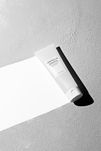 Skin1004 Tone Brightening Cleansing Gel Foam X125ml