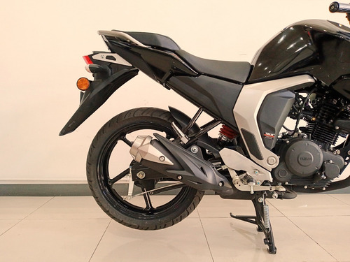 Imagen 13 de 23 de Yamaha Fz Fi 150 Fz150 Street Naked Rojo Motonet