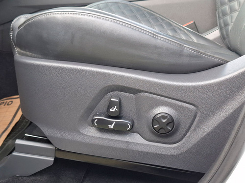 SsangYong Rexton 2.2 TD 8AT 4WD-YRX22 LIMITED PLUS