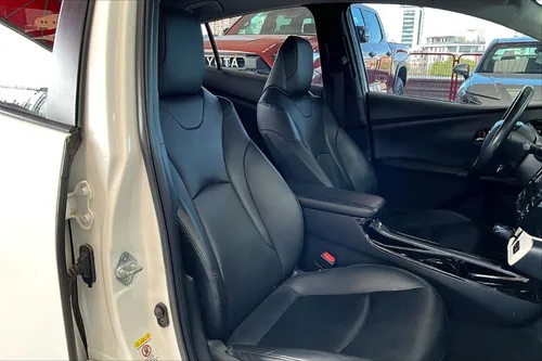 Toyota Prius 1.8 Premium Cvt