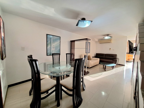 Se Alquila, Townhouse, 3 Hab, Res. Isla Del Sol, Lecheria