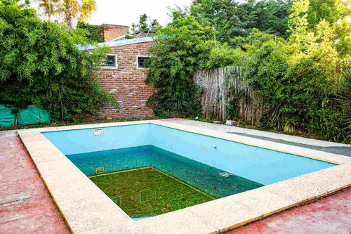 Casa De 2 Dormitorios Con Pileta En Venta - Roldan