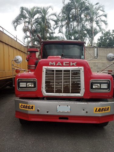 Imagen 5 de 16 de Mack R-600 Chuto