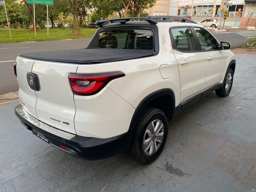 Imagem 5 de 11 de Fiat Toro Freedom Road 1.8 Automático