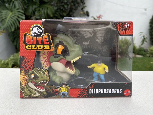 Dilophosaurus Bite Club Jurassic World