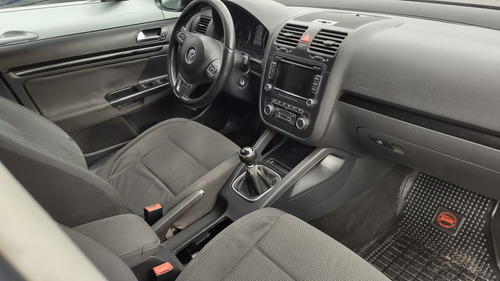 Volkswagen Vento 2.5 Advance 170cv