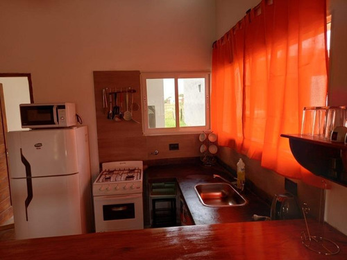 Casa En Venta - 2 Dormitorios 1 Baño 1 Cochera - 300mts2 - Mar Del Sur
