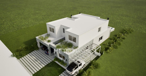 Casa En Venta A La Laguna Con 4 Habitaciones En Suite En Carpinchos, Nordelta