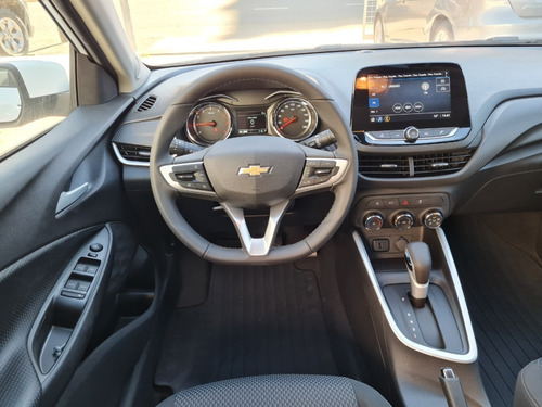 Imagen 20 de 25 de Chevrolet Onix Plus Pv