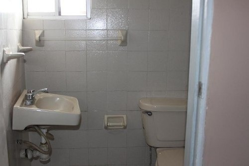 Se Venden Departamentos Con Local Comercial En Junta De Los Ríos.