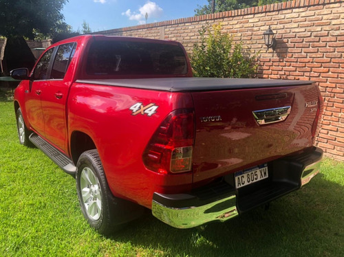 Toyota Hilux 2.8 Cd Srv 4x4 Mt