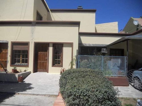 Casa En Venta - 2 Dormitorios 1 Baño - 170mts2 - Rawson