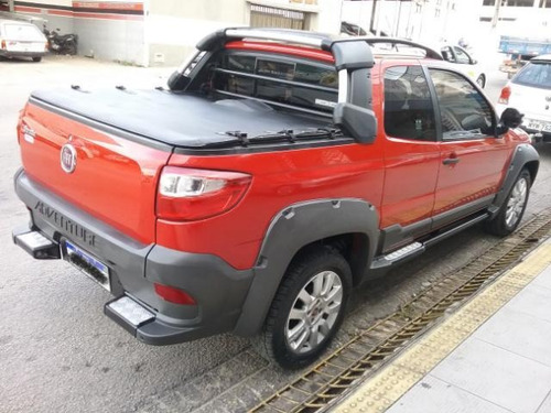 Imagem 3 de 8 de Fiat Strada Adv. 1.8 16v Dualogic Flex Cd