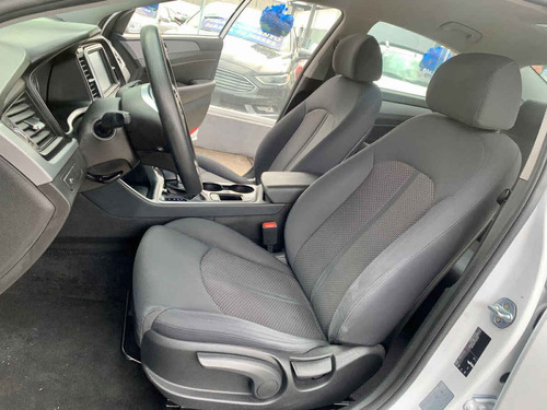 Imagen 6 de 7 de Hyundai Sonata 2018 5p Gls L4/2.0 Aut