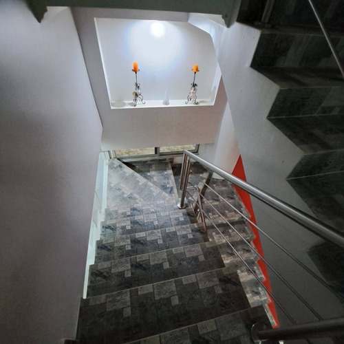 Imagen 9 de 30 de Se Alquila Imponente Penthouse En La Urbanizacion La Trigaleña, Pozo Y Planta 165897 Andres Peña