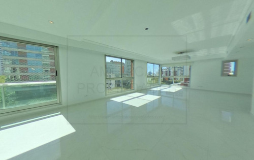 Imagen 27 de 30 de Piso Único En Belgrano Barrancas 4 Dormitorios Con Baño Completo En Suite Parrilla Pileta