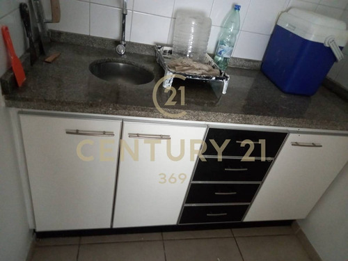 Imagen 5 de 5 de Espectacular Oficina Con Financiación¡! Frente A 3 Cruces ¡vista Inmejorable!!