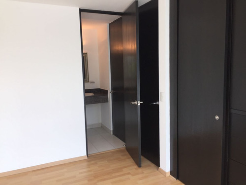 Imagen 17 de 22 de Venta Amplio Departamento En Ejercito Nacional