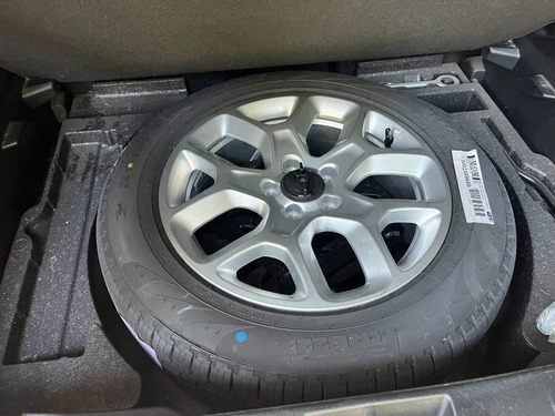 Imagen 17 de 20 de Jeep Renegade 1.8 Automatica Sport Plus Año 2018 Gris Plata