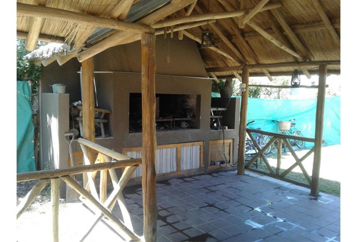 Imagen 5 de 14 de Excelente Casa!! Calle 34 E/ 49 Y 51, De 4 Dormitorios.