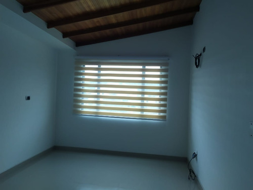 Imagen 10 de 17 de Arriendo Casa Esquinera 3 Niveles Local Comercial Ubaté