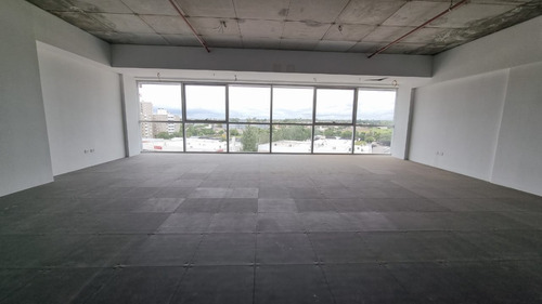 Imagen 11 de 14 de Colón. Gama Oficinas De 180 Mts O 370. Excelente Vista