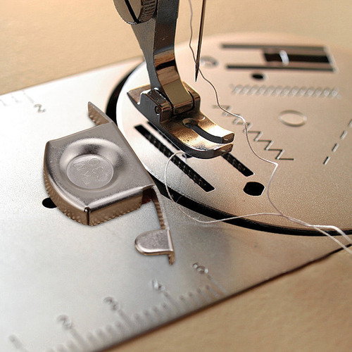 P Large G30 Sewing Machine Fixed Magnet Fixed Magnet La 8003
