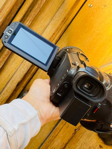 Canon Videocámara Vixia Gx10 Uhd 4k Con Sensor Cmos (Usado)