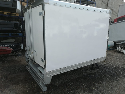 Imagen 5 de 7 de Caja Refrigerada Para Nissan Np300 2022