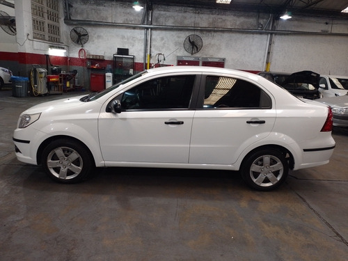 Imagen 3 de 17 de Chevrolet Aveo G3 2013 1.6 Ls