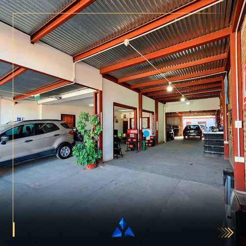 Amplio Local Comercial/ Residencial En Venta| Nqn