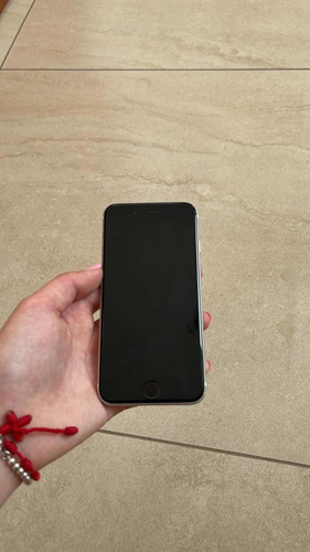 iPhone SE 2020 De 128 Gb Con Cable (Usado)