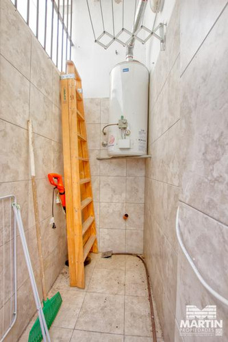 Chalet 3 Ambientes Reciclado A Nuevo Con Patio - Martínez