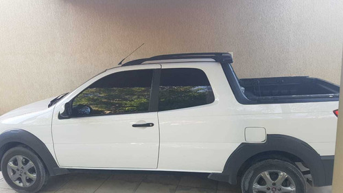 Fiat Strada 2015 1.6 16v Trekking Cab. Dupla Flex 3p