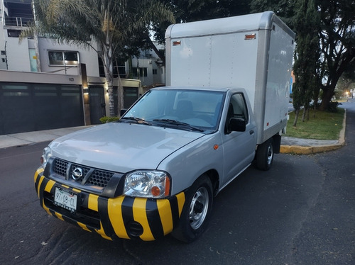 Imagen 1 de 9 de Nissan Np300 2014 2.4 Chasis Dh Paquete De Seguridad Mt