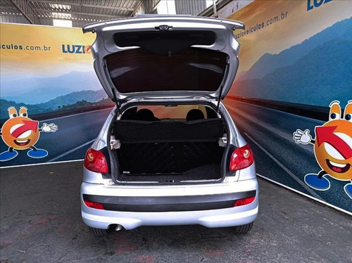 Imagem 10 de 13 de Peugeot 207 1.4 Xr Sport Flex Manual 2011