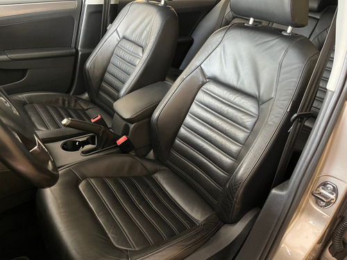 Volkswagen Jetta 2.0 Tsi Highline 4p 211 hp