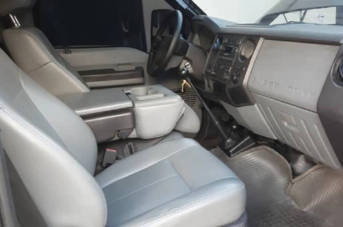 Imagen 5 de 8 de Ford F350 Cava