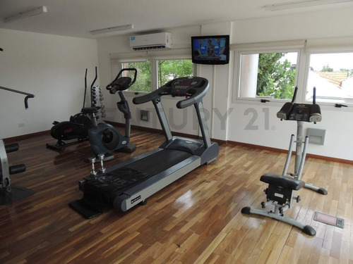 Departamento 2 Amb En Duplex- Patio Con Parrilla- Vestidor- Amenities