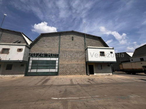 Francisco Rojas Norscia Rentahouse Alquila, Amplio Galpon Comercial En Zona Industrial Ii De Barquisimeto, Ideal Para Tu Empresa Del Ramo Comercial, 2 4 - 1 9 2 5 0, Llama Ya E Invierte Con Nosotros!!