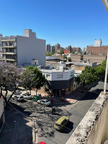 Departamento De Dos Dormitorios Oportunidad - Abasto Rosario