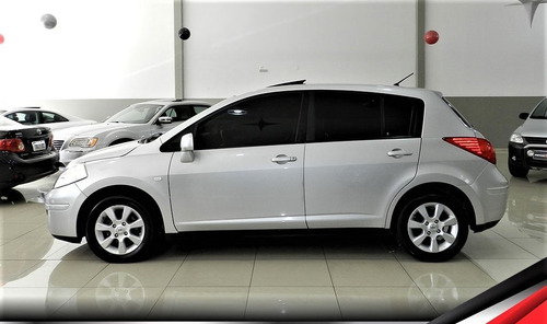 Nissan Tiida Sl 1.8 Automático Lacrado Teto Solar Couro Top