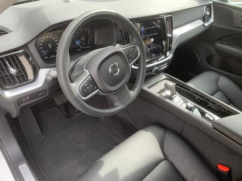 Imagen 10 de 14 de Volvo S60 Ii B4 Momentum 2022