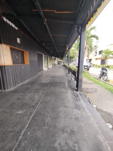Local En Arriendo En Las Mercedes. Cod A11716